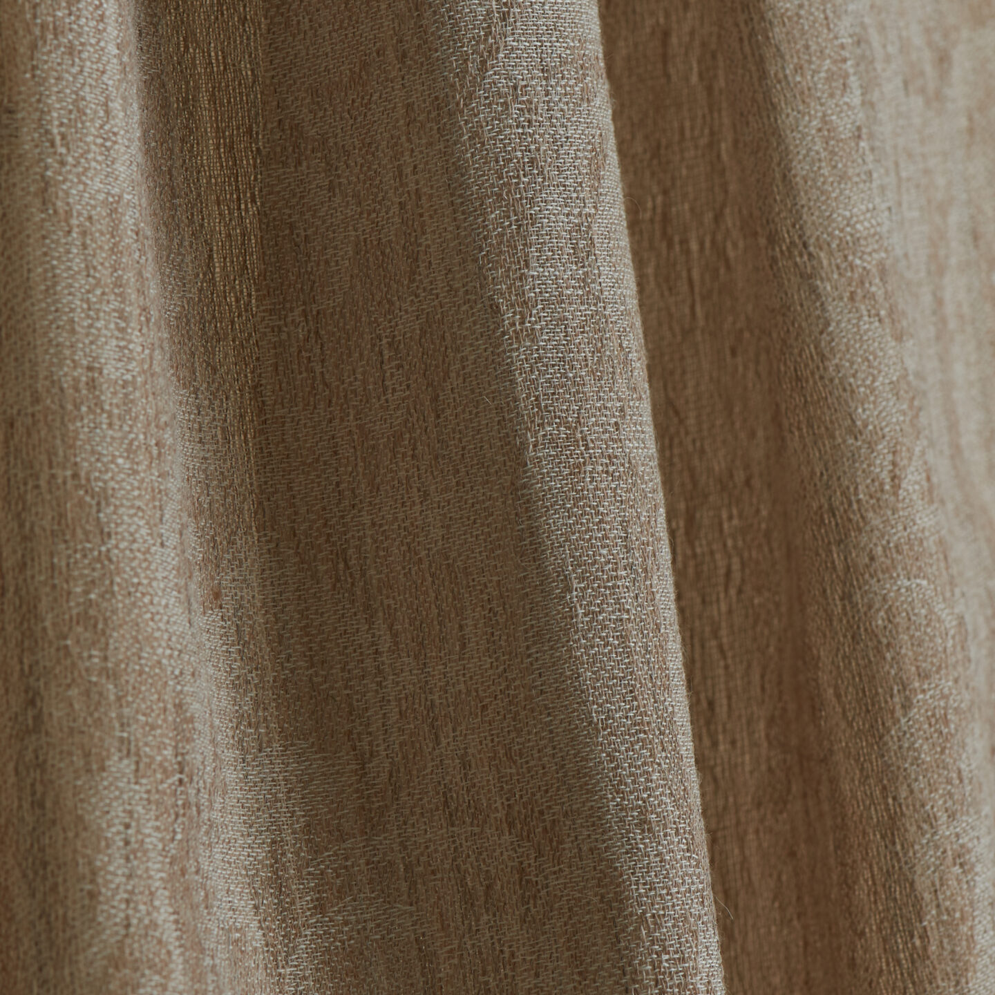 Legna-Nutria-Clarence-House-Frank-Ponterio-Interior-Design