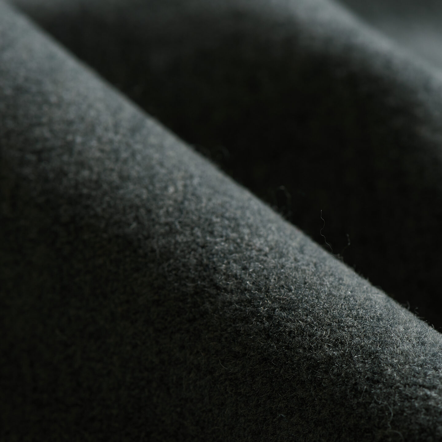 Liardi-Graphite-Clarence-House-Frank-Ponterio-Interior-Design
