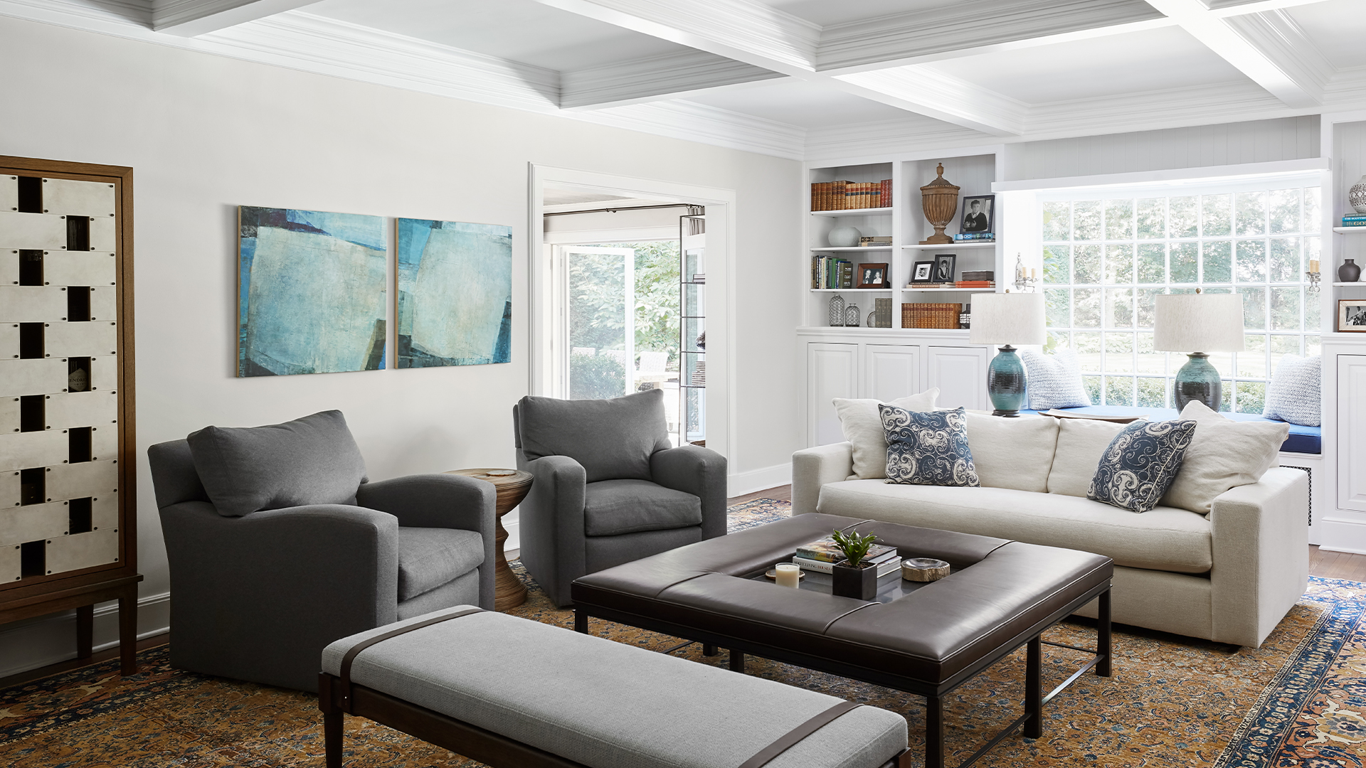 Frank-Ponterio-Interior-Design-North-Shore-Summer-Home-Living-Room