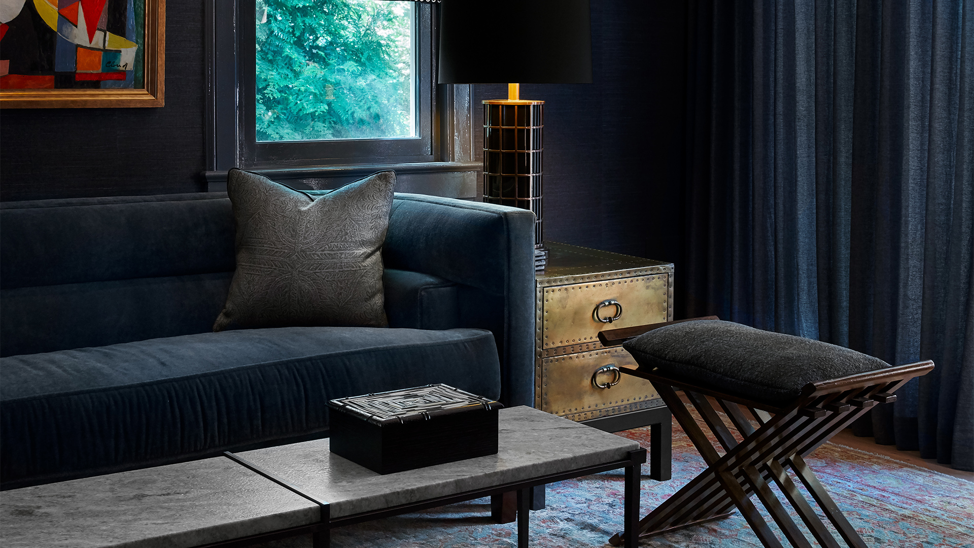 Frank-Ponterio-Interior-Design-North-Shore-Summer-Home-Sitting-Room-details