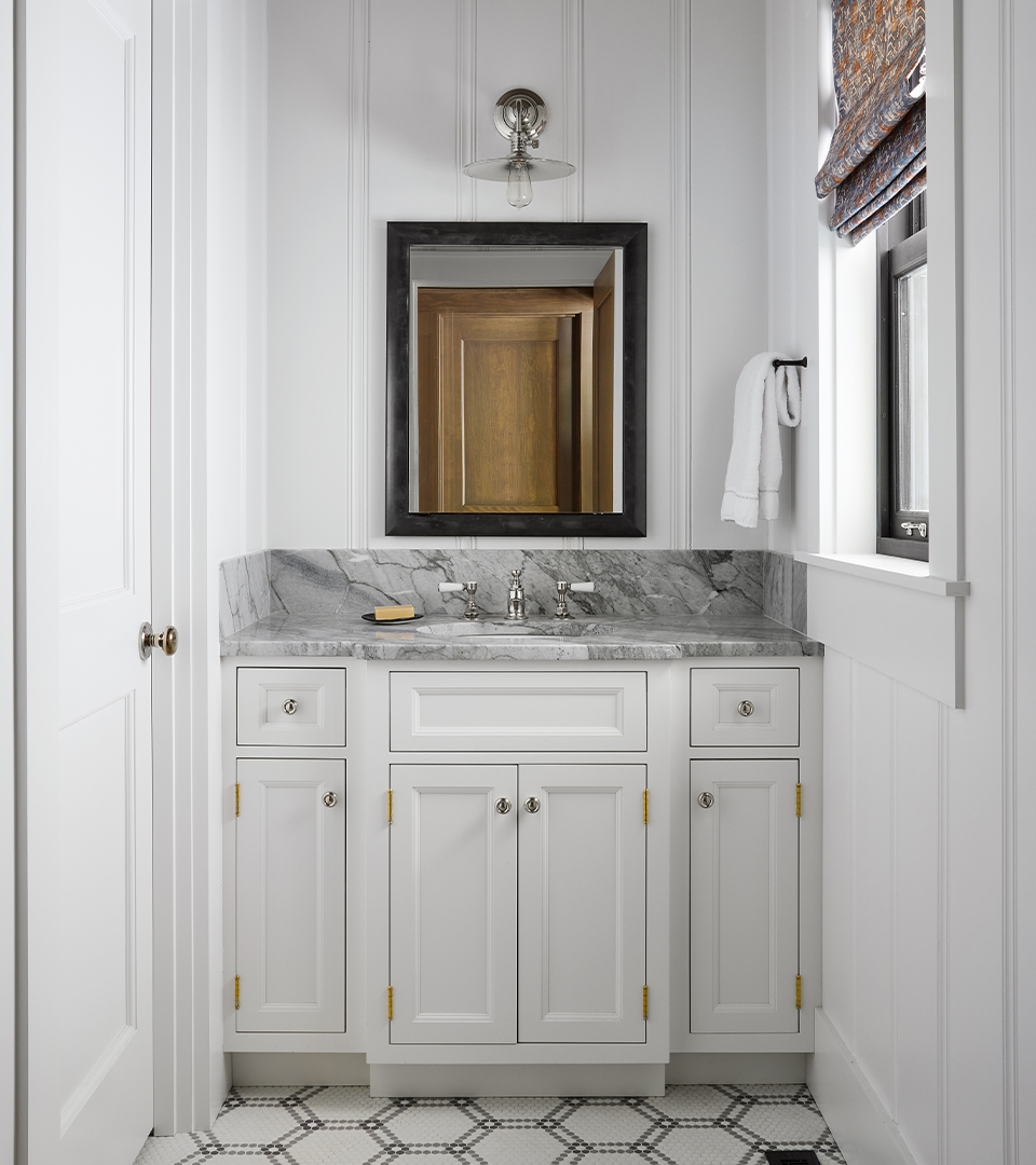 Frank-Ponterio-Interior-Design-North-Woods-Lake-House-Bathroom-2