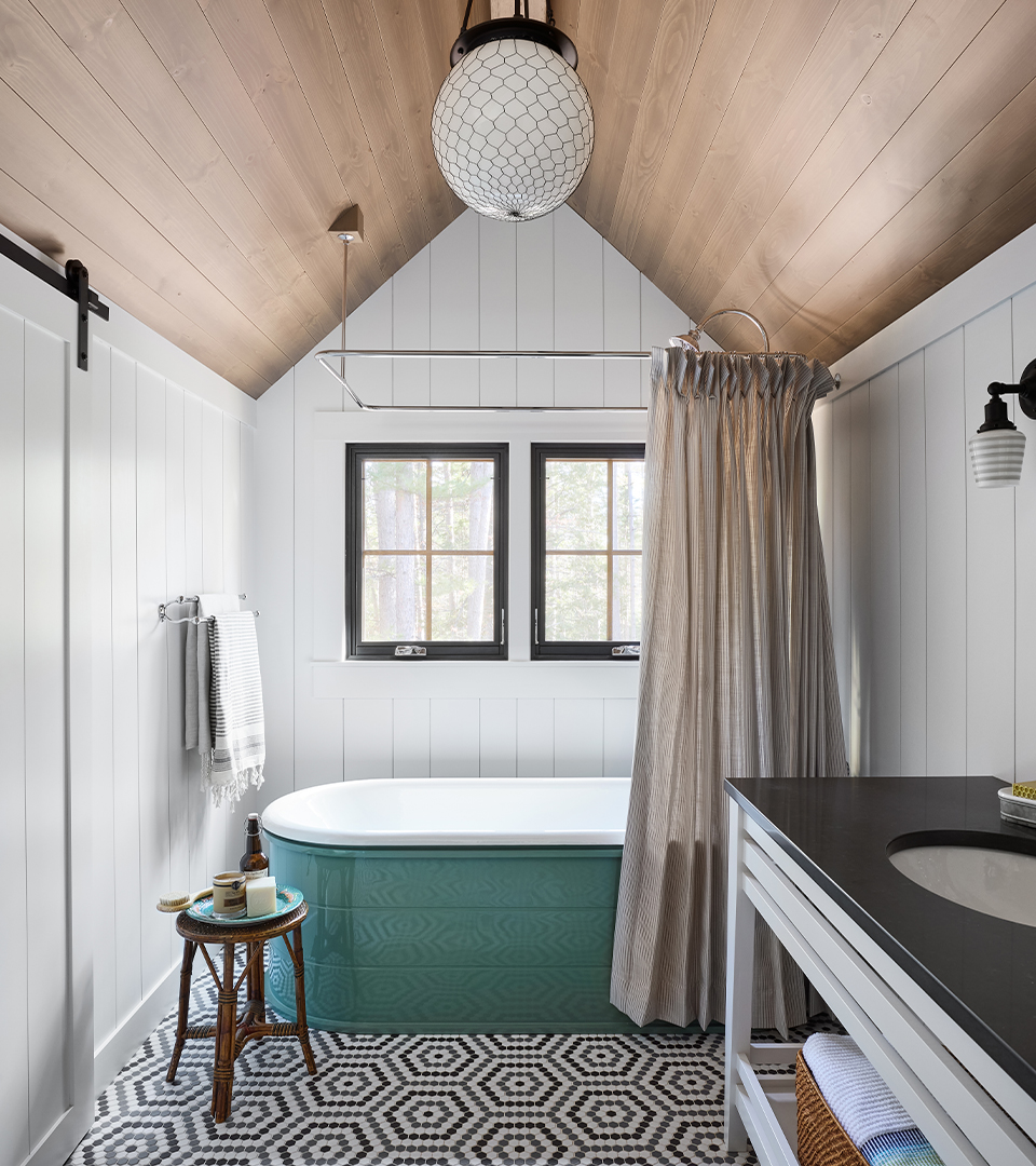 Frank-Ponterio-Interior-Design-North-Woods-Lake-House-Bathroom-3