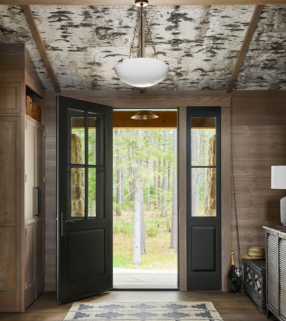 Frank-Ponterio-Interior-Design-North-Woods-Lake-House-Entry