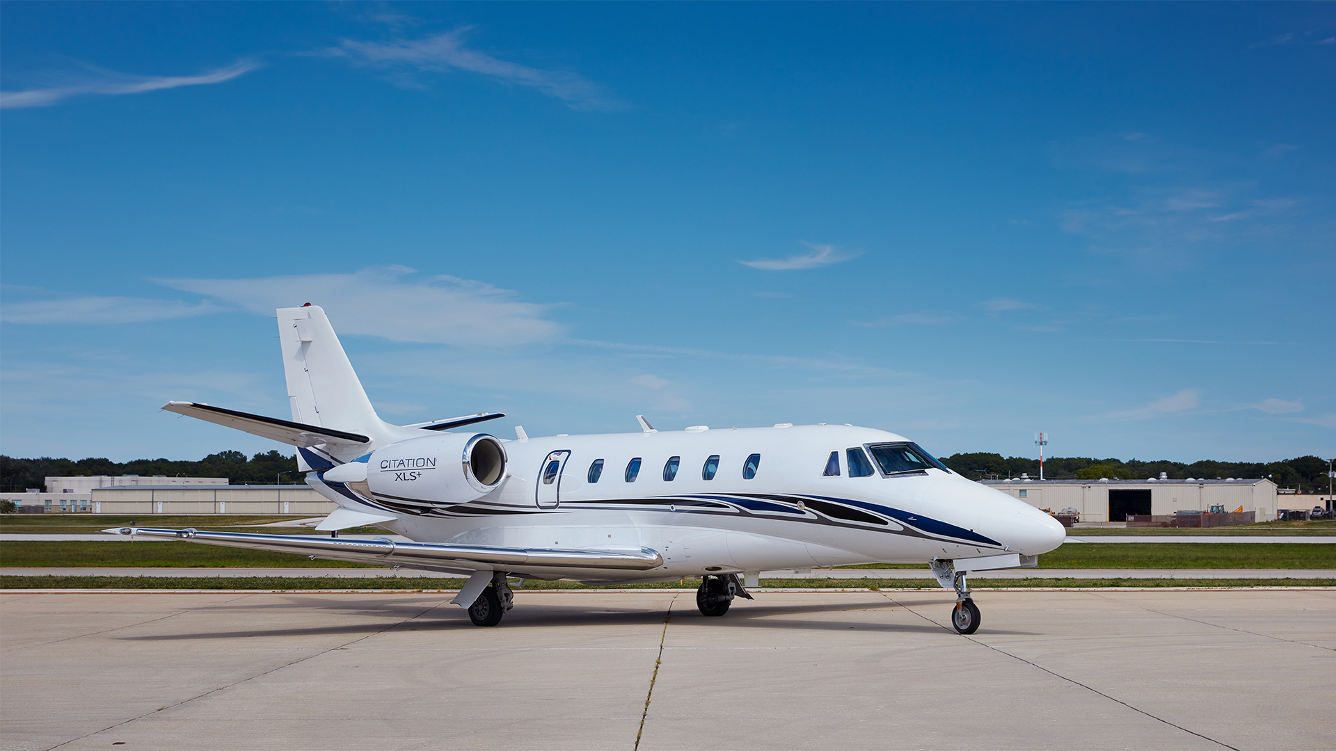 Frank-Ponterio-Interior-Design-Private-Jet-1