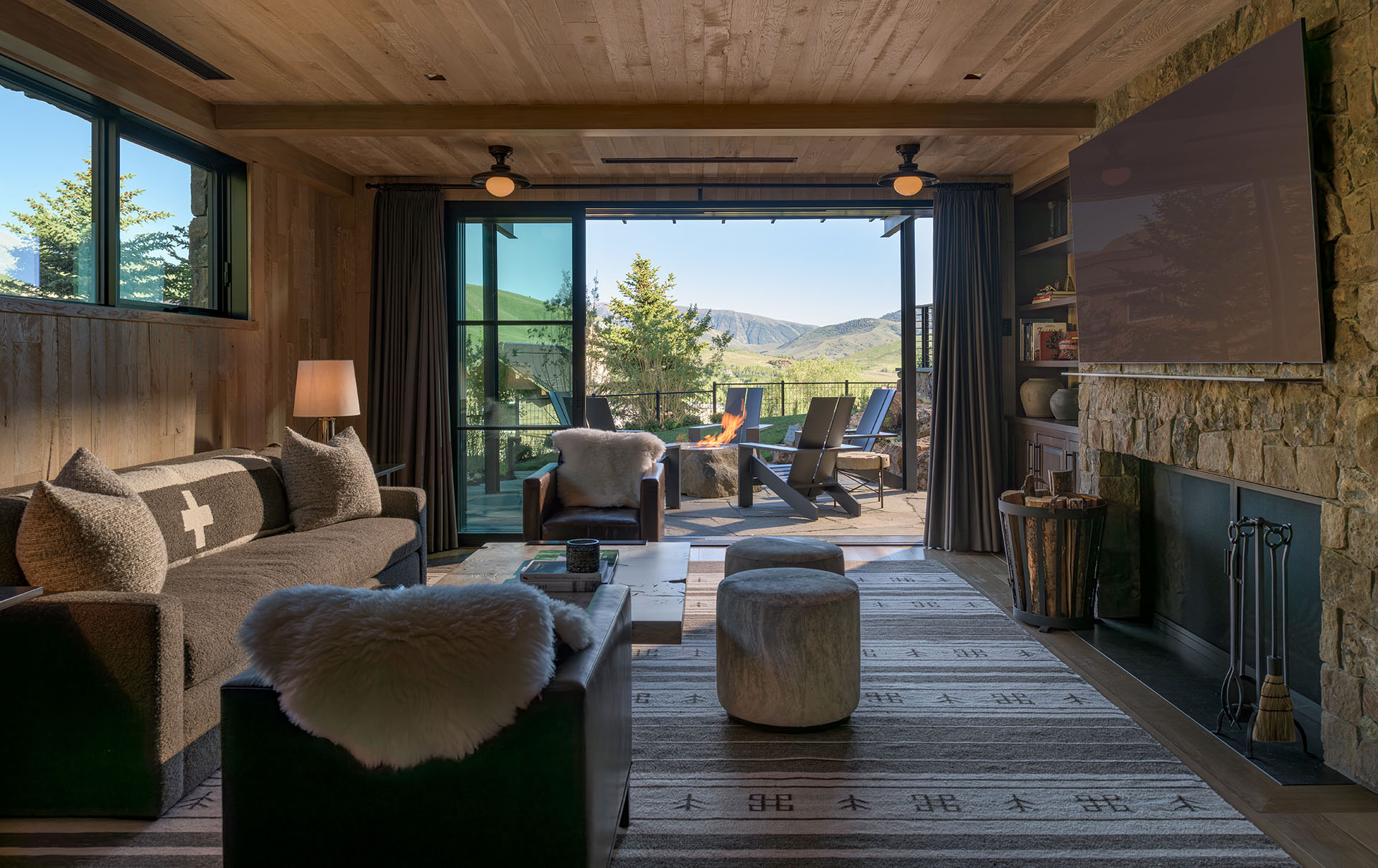 Frank-Ponterios--Proj--Sun-Valley--AP-v2